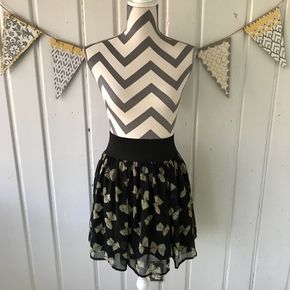 Kirra Chiffon Bow Print Skirt - Picture 3 of 7
